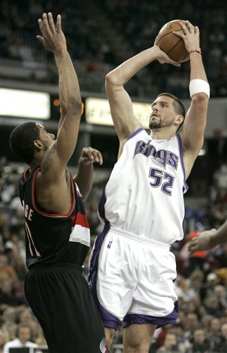 联赛面临考 联赛面临考