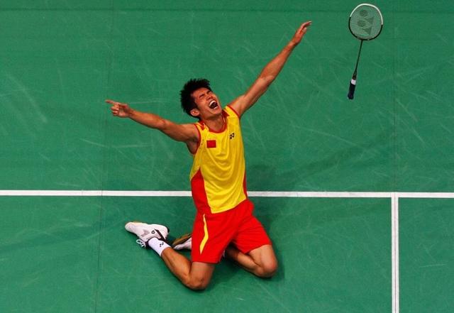 业足球背后 业足球背后