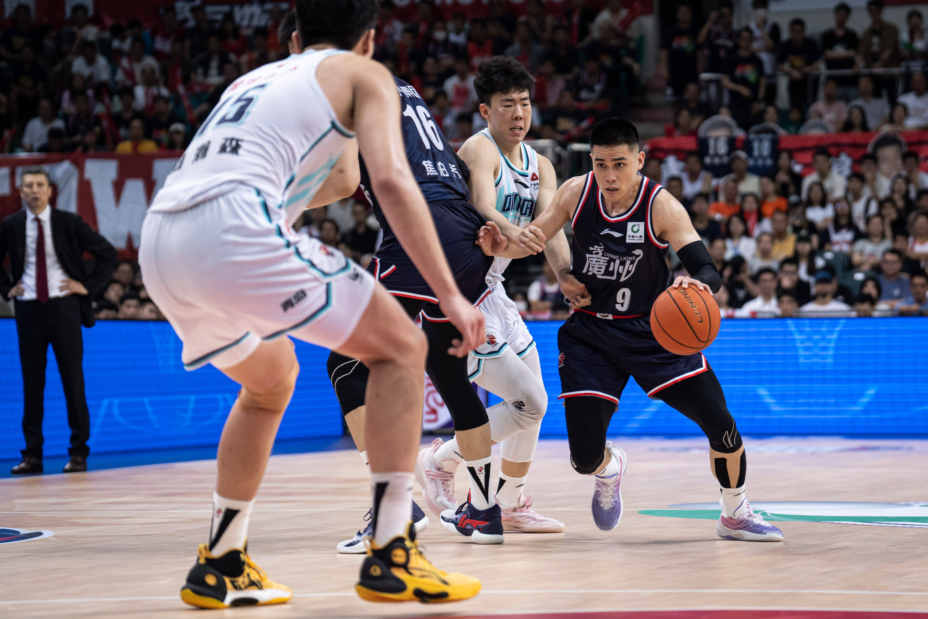 捍卫自己的 捍卫自己的