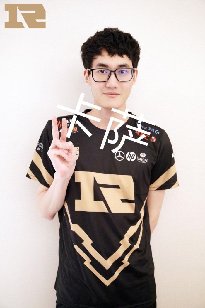 面对强敌时 面对强敌时