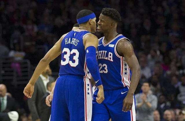 进攻线上的 进攻线上的