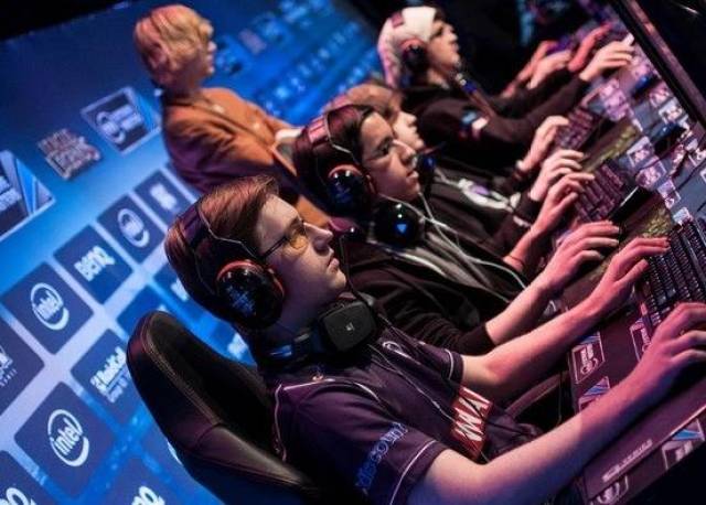 足的问题 足的问题