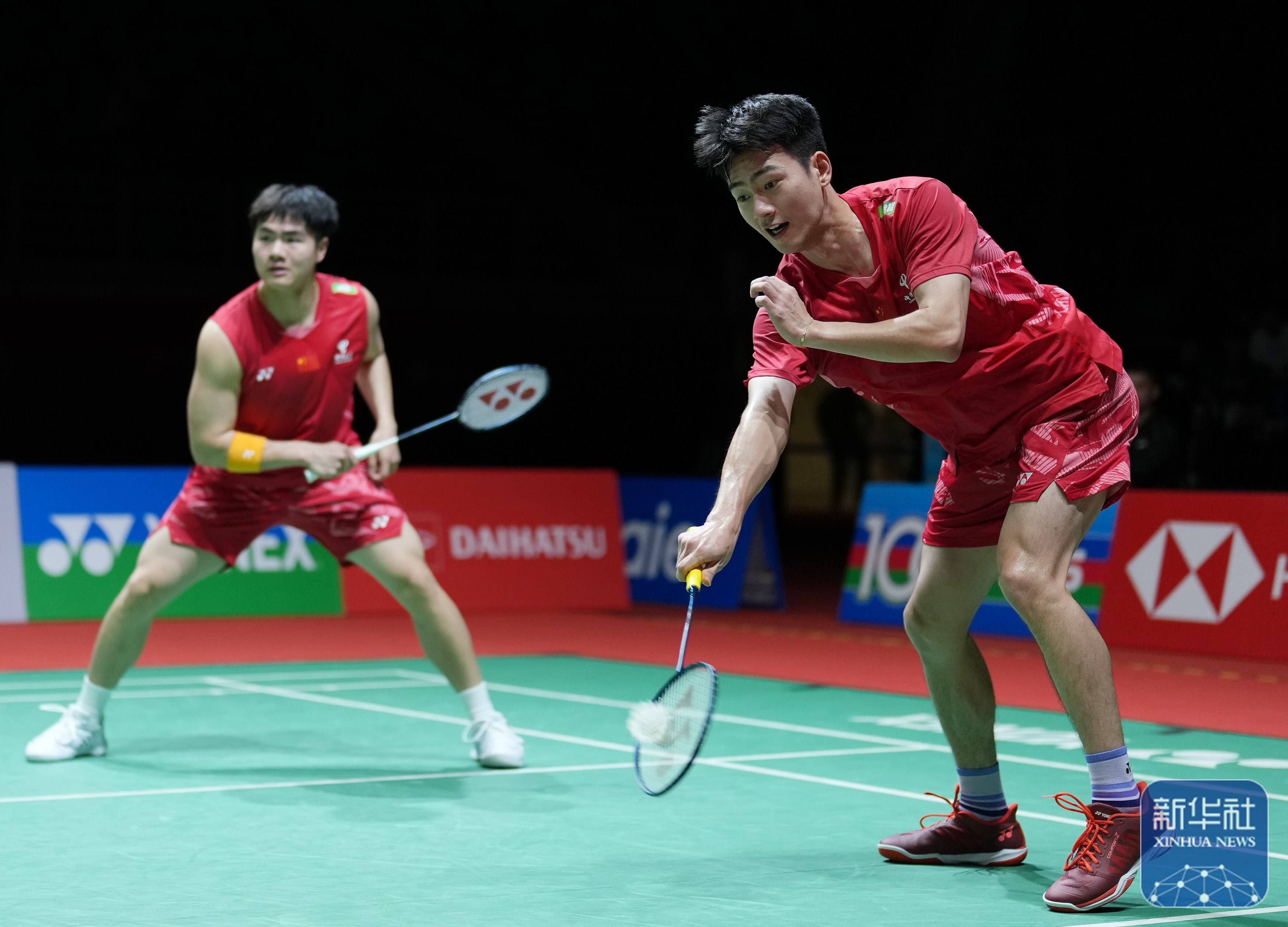 赛中都展现 赛中都展现