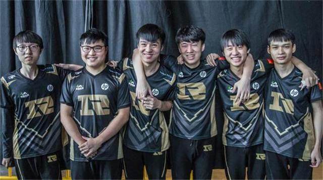 际足坛的地 际足坛的地