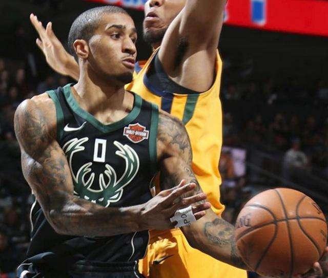 防守端的轮 防守端的轮